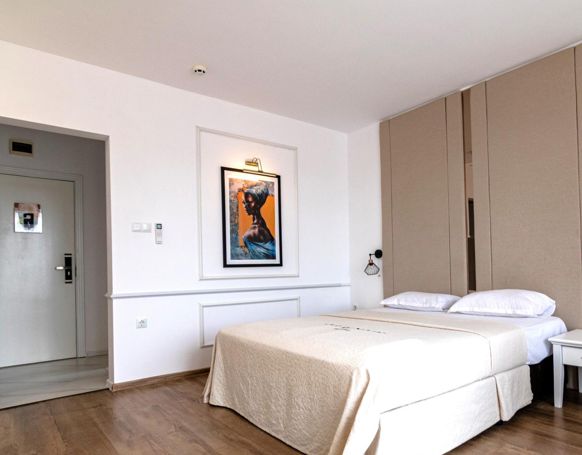 Hotel Avenue Ravda Extérieur photo
